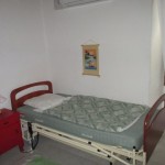 Zimmer mit Pflegebett